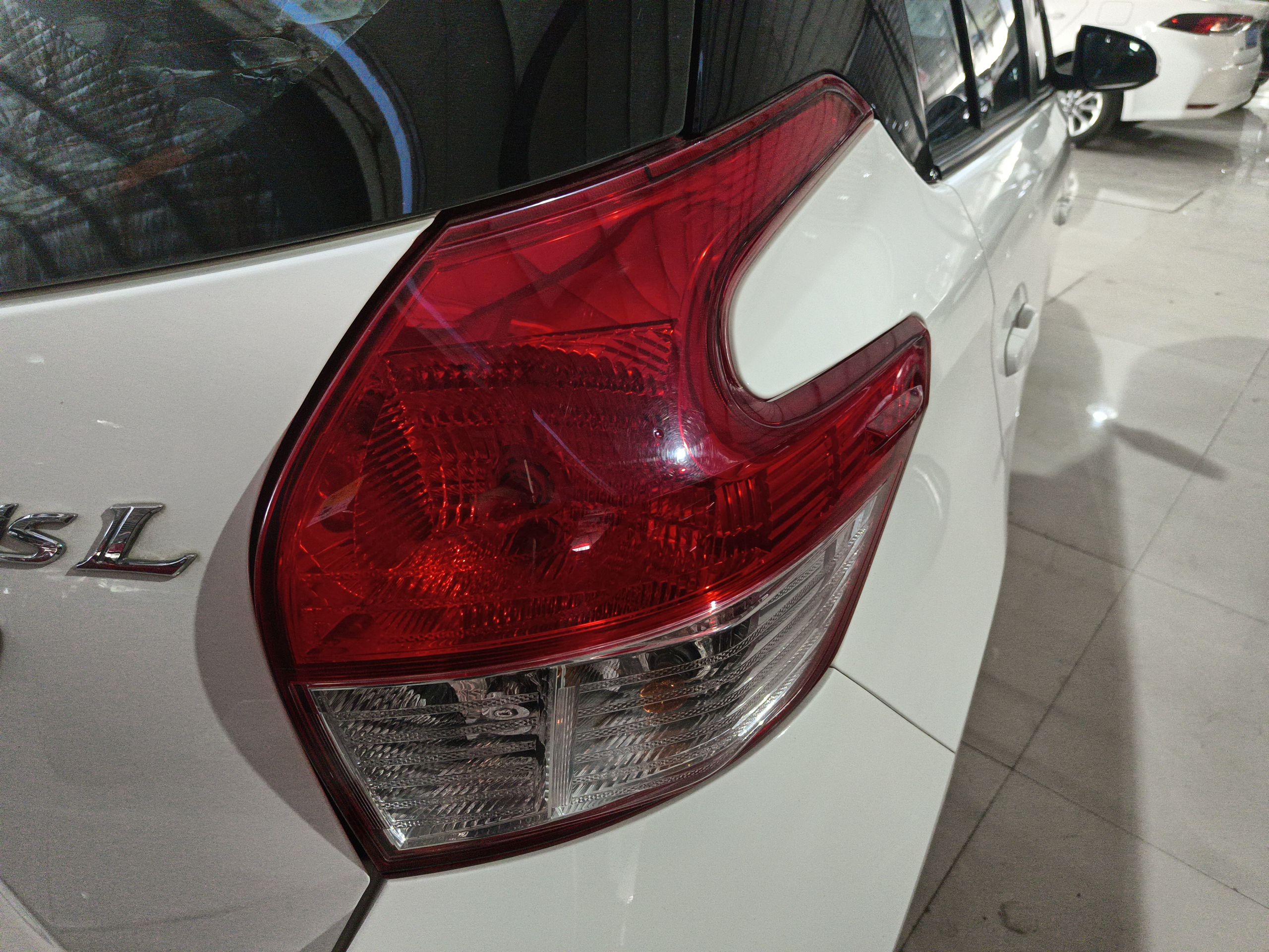 丰田 YARiS L 致炫 2014款 1.3E 自动魅动版