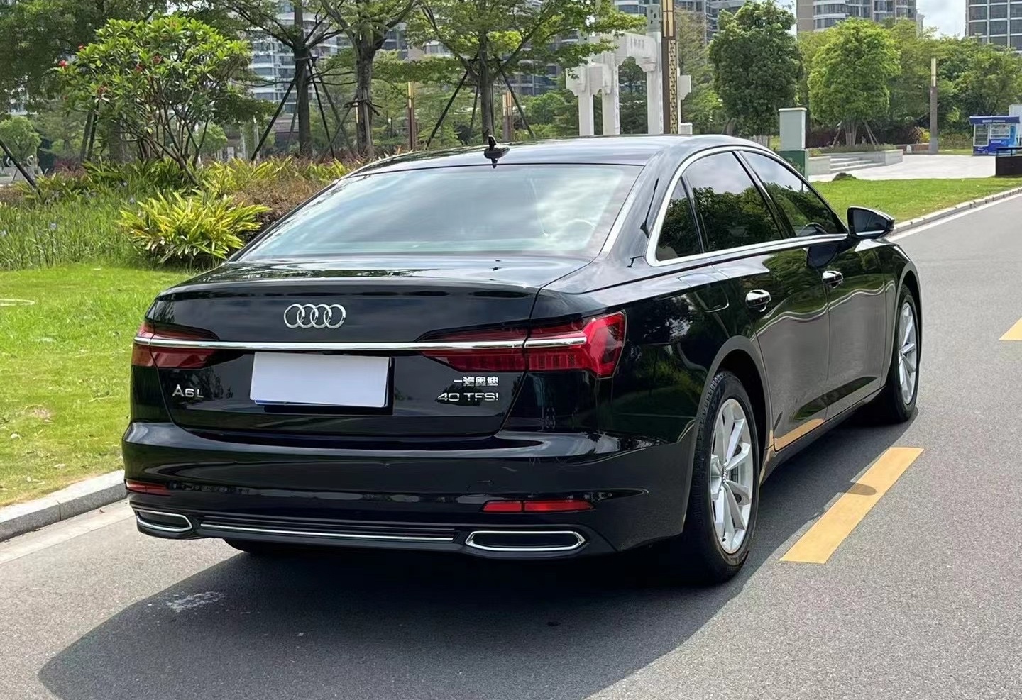 奥迪A6L 2021款 40 TFSI 豪华致雅型