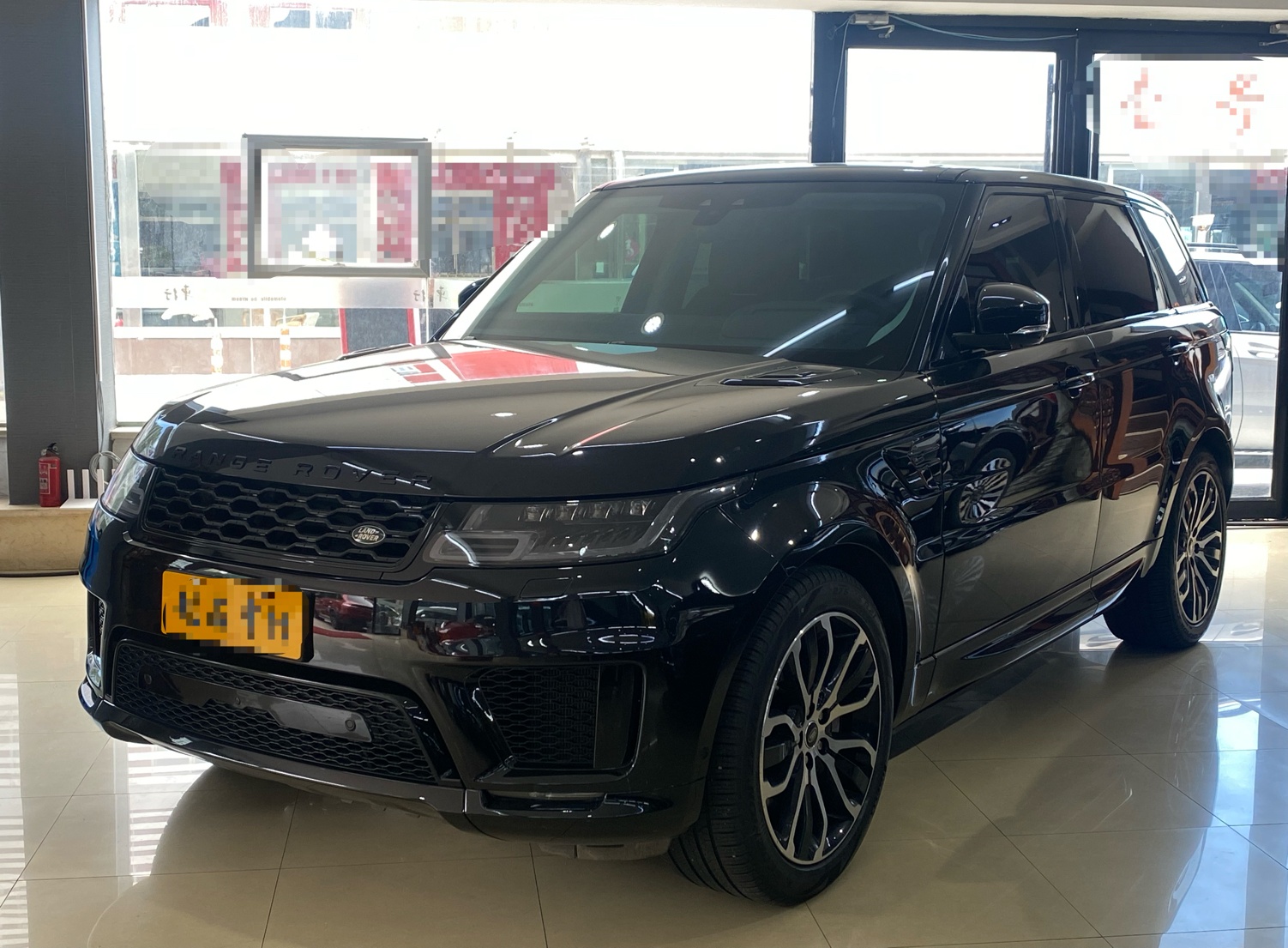 路虎 揽胜运动版 2021款 3.0 L6 耀黑版(进口)