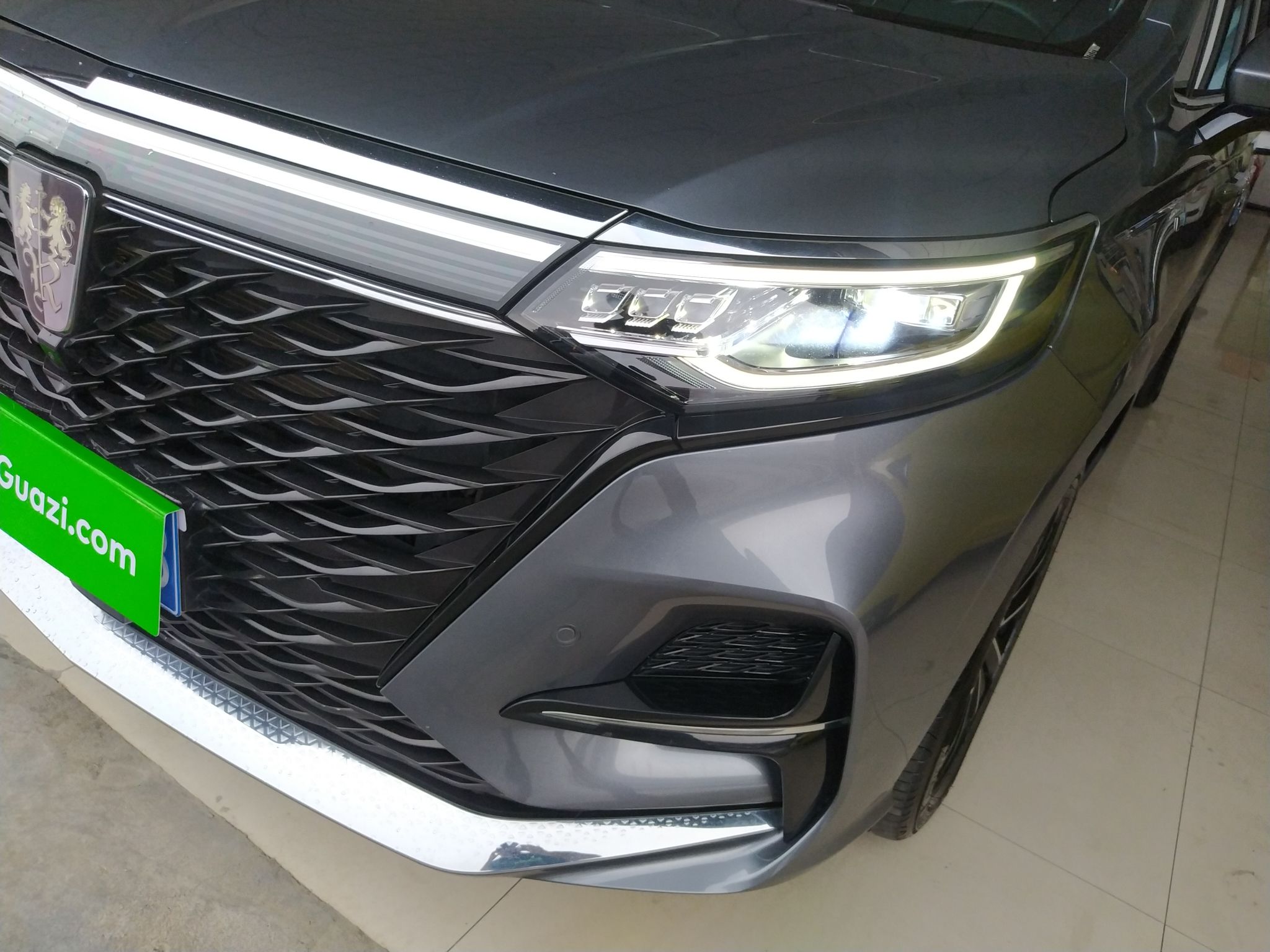 荣威iMAX8 2021款 400TGI Supreme系列尊荣版