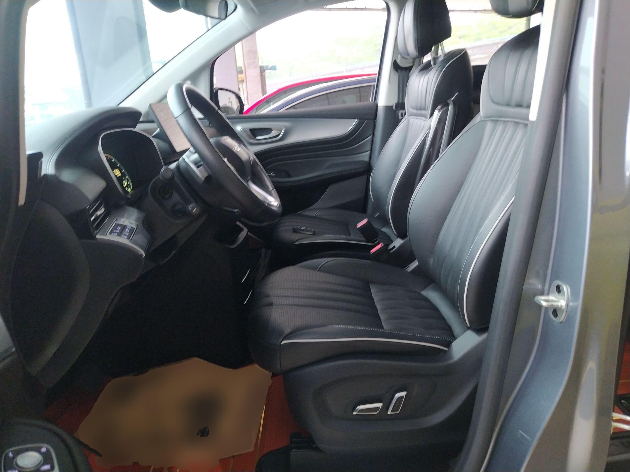 荣威iMAX8 2021款 400TGI Supreme系列尊荣版