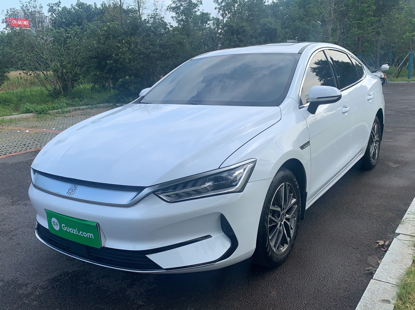 比亚迪 秦PLUS 2021款 EV 400KM 豪华型