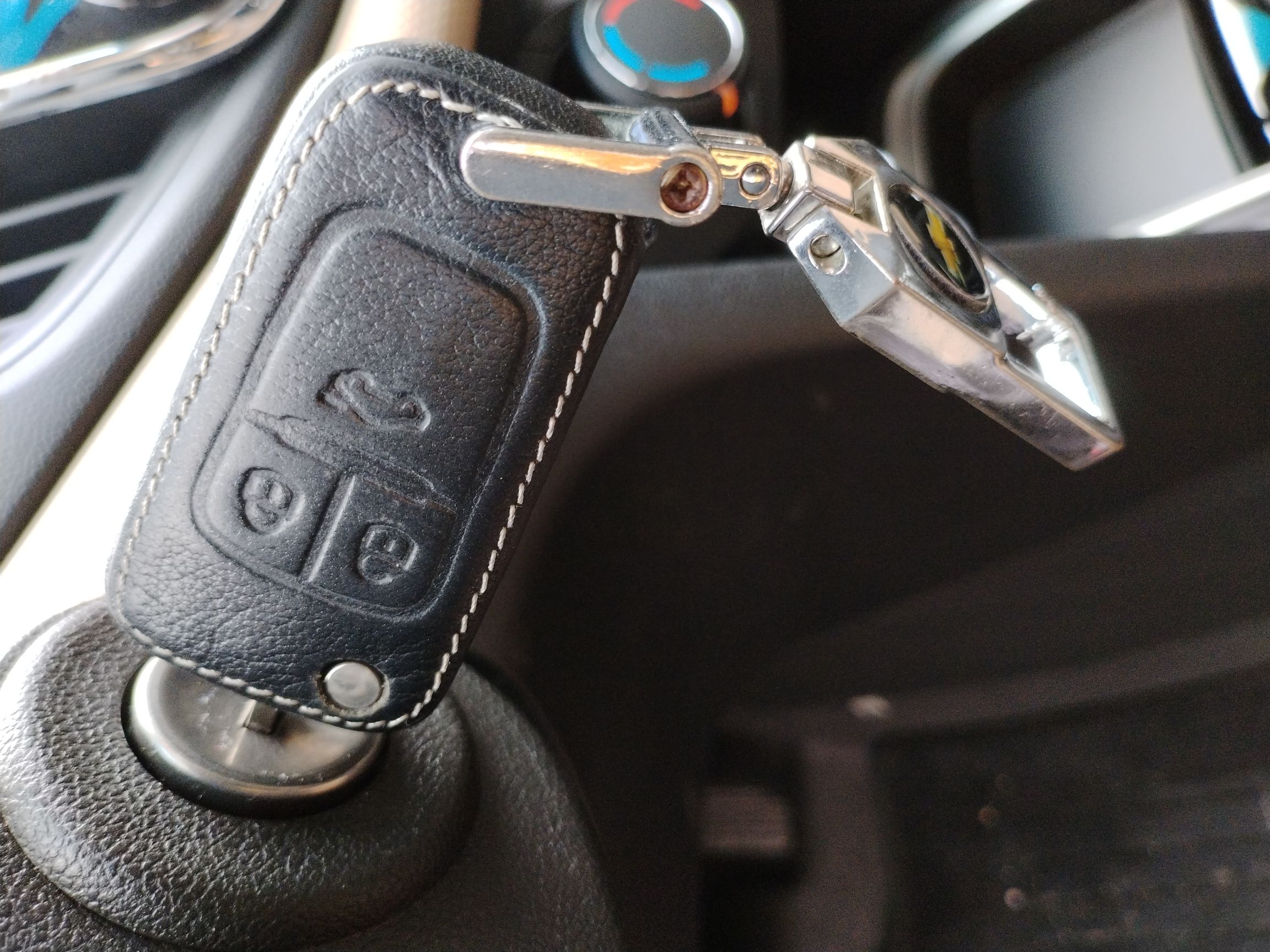 雪佛兰 科鲁泽 2022款 320 自动悦享天窗版