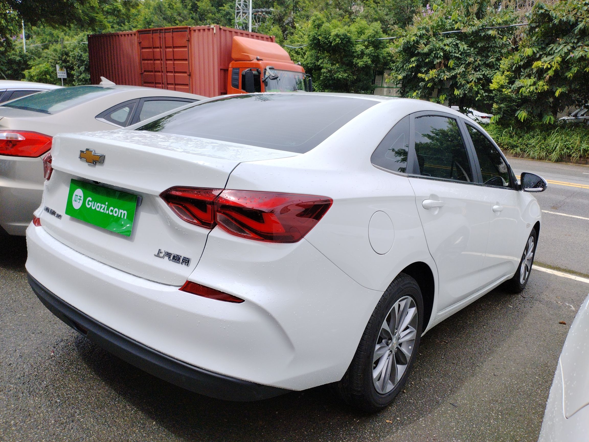 雪佛兰 科鲁泽 2022款 320 自动悦享天窗版