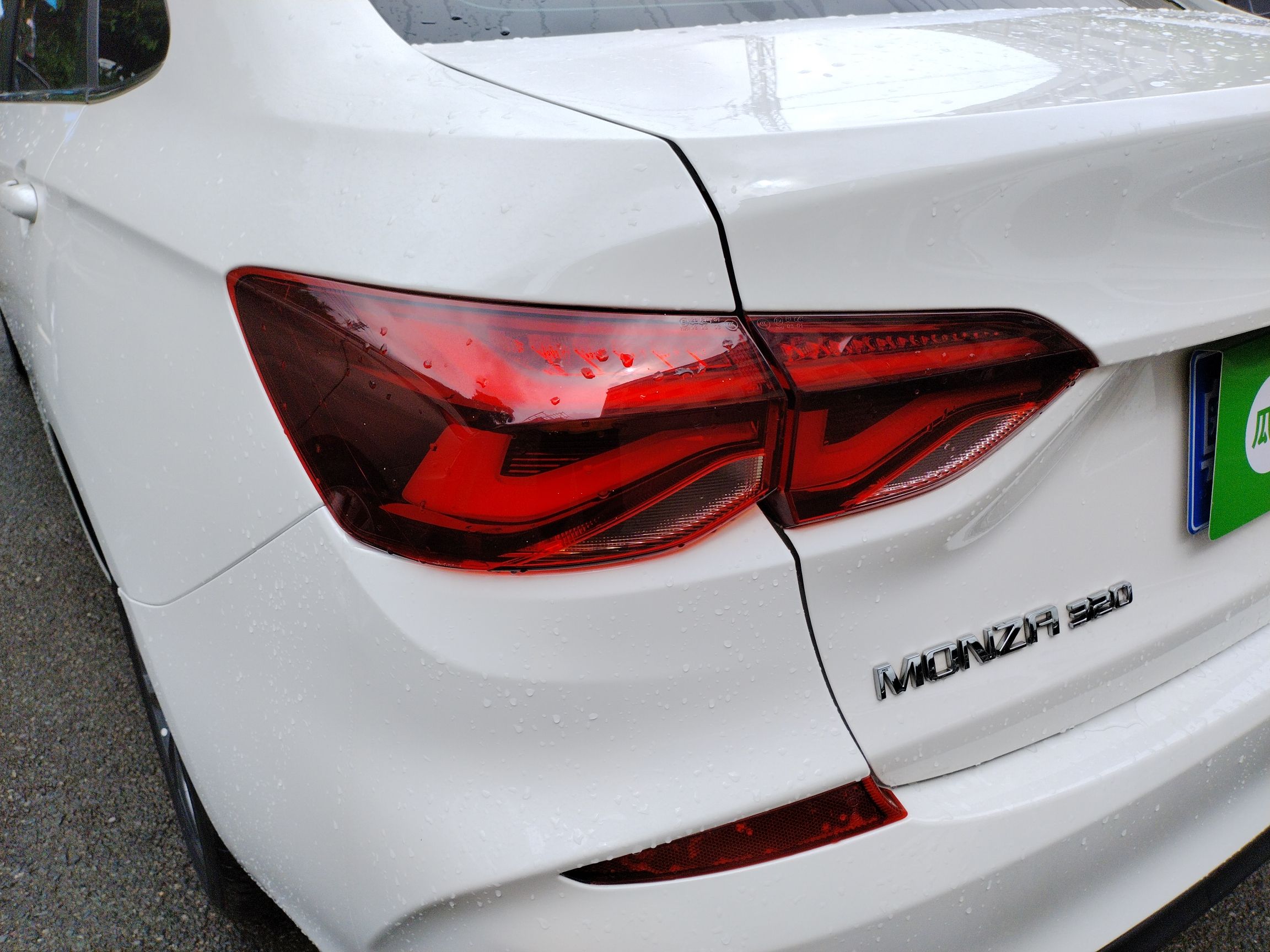 雪佛兰 科鲁泽 2022款 320 自动悦享天窗版