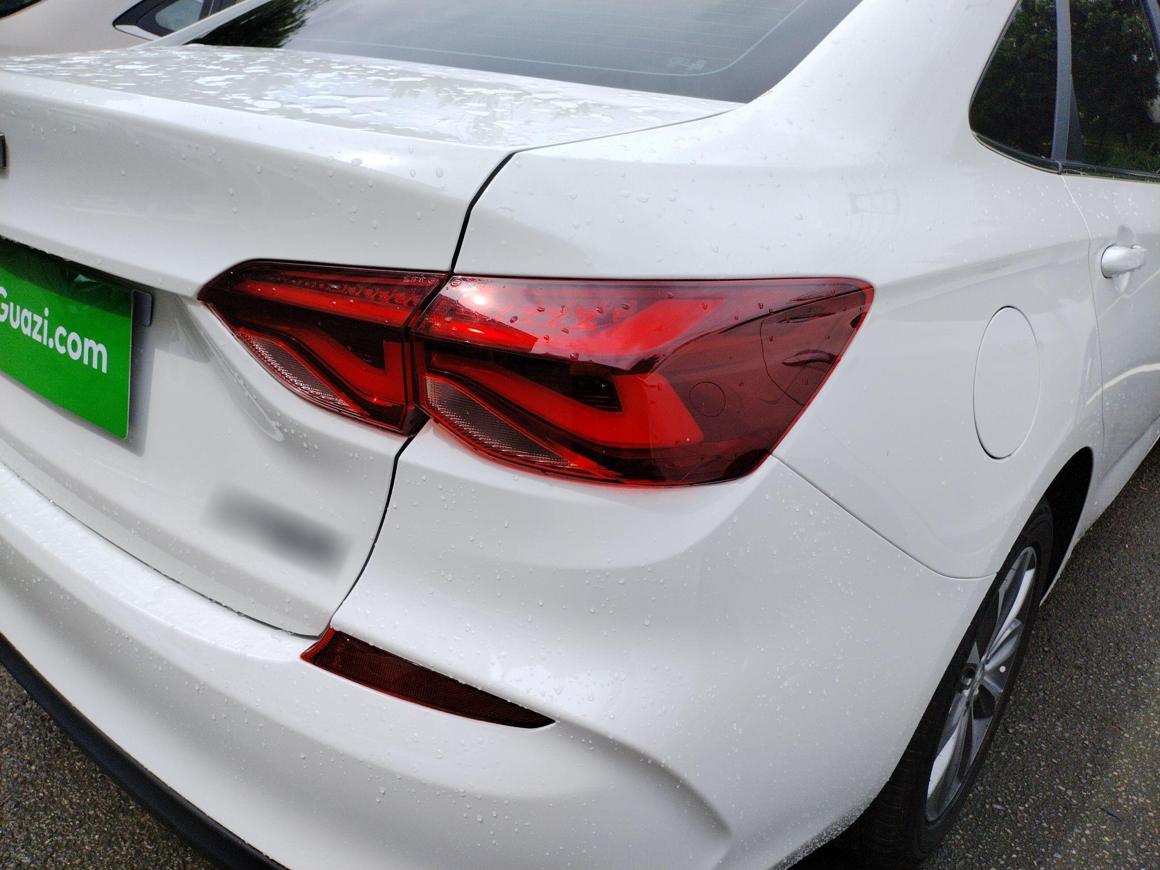 雪佛兰 科鲁泽 2022款 320 自动悦享天窗版