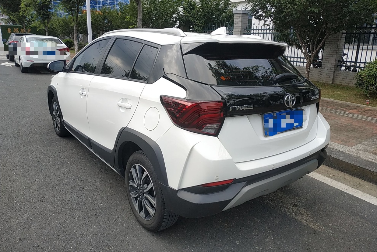 丰田 YARiS L 致炫 2022款 致炫X 1.5L CVT尊贵版