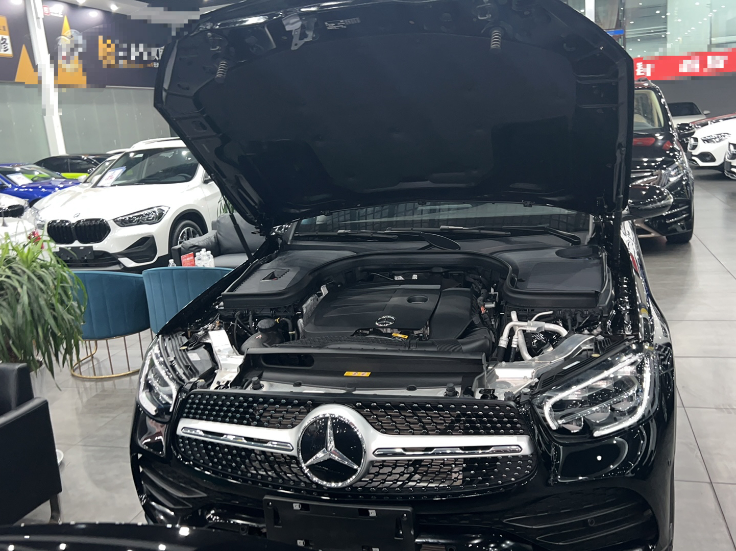 奔驰GLC级 2022款 改款 GLC 260 L 4MATIC 豪华型