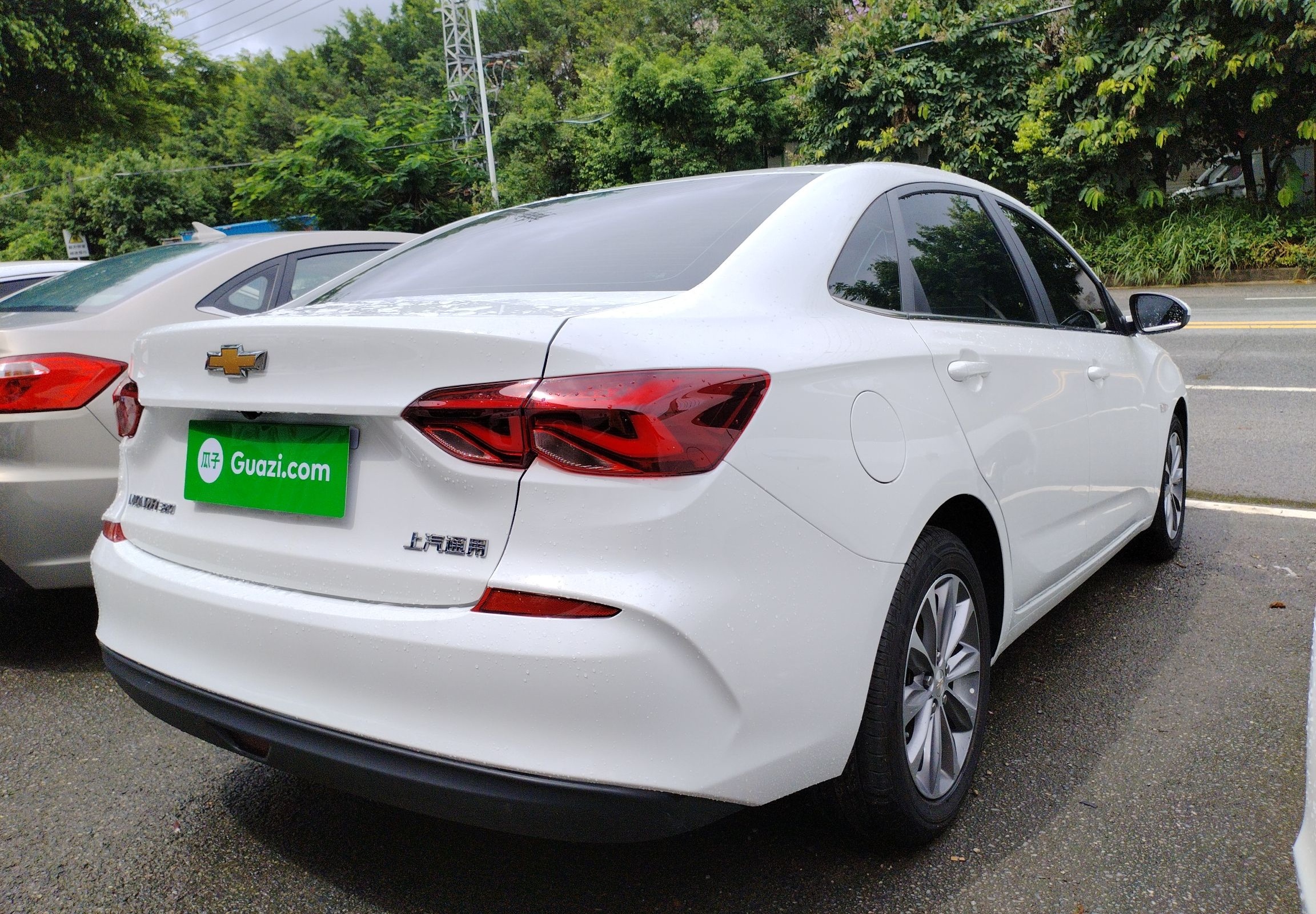 雪佛兰 科鲁泽 2022款 320 自动悦享天窗版