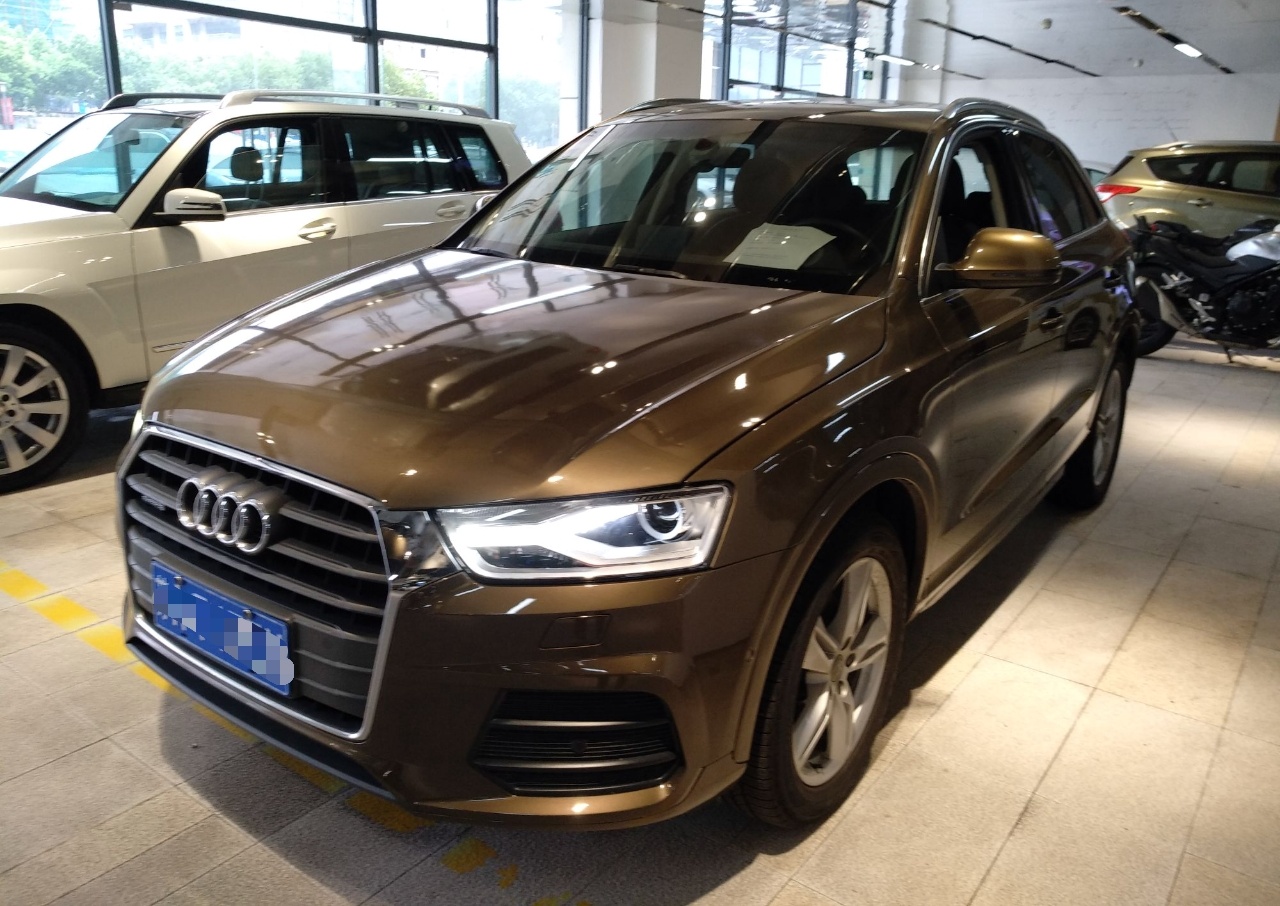 奥迪Q3 2016款 35 TFSI quattro 全时四驱风尚型