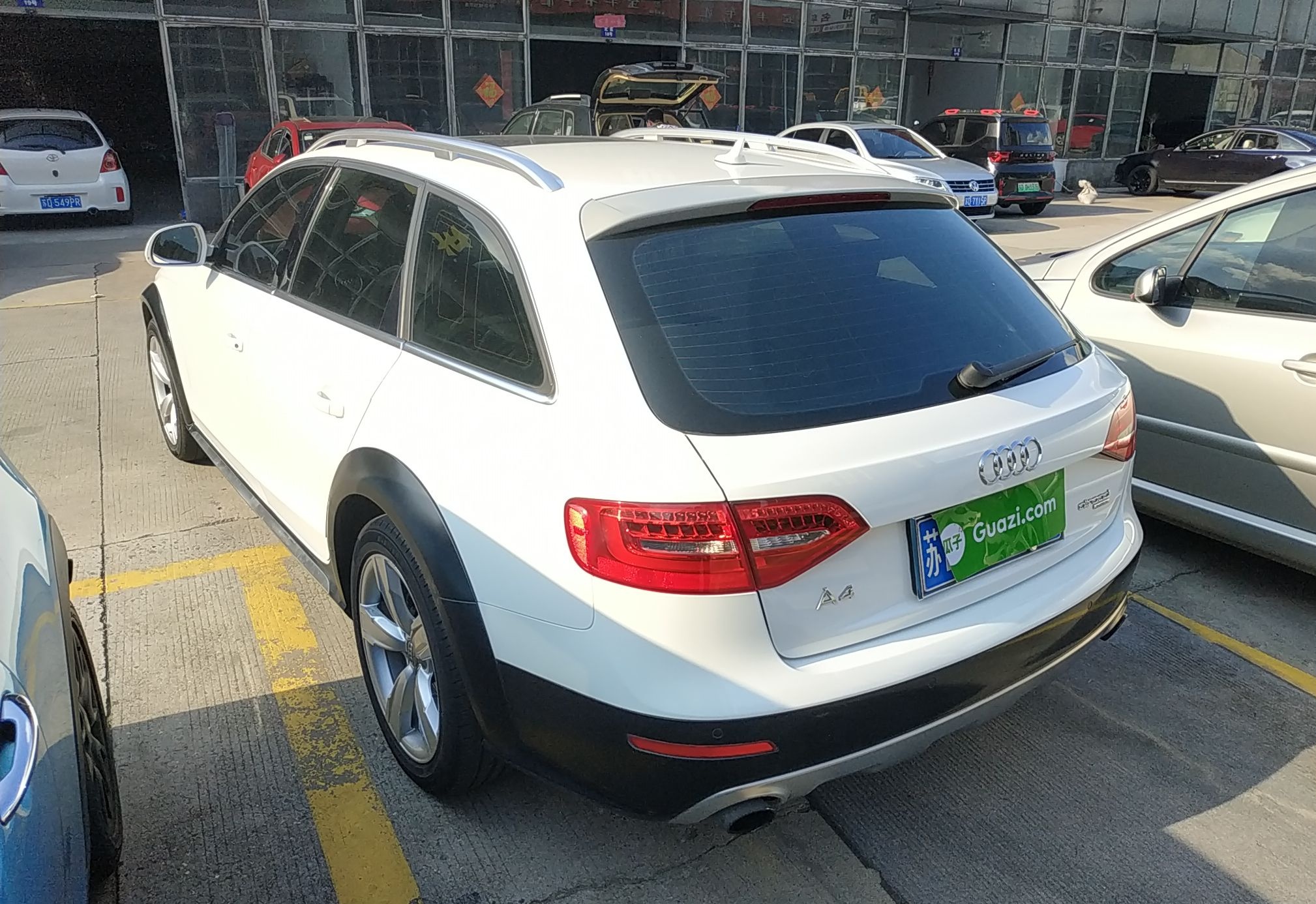 奥迪A4 2014款 40 TFSI allroad quattro plus版(进口)