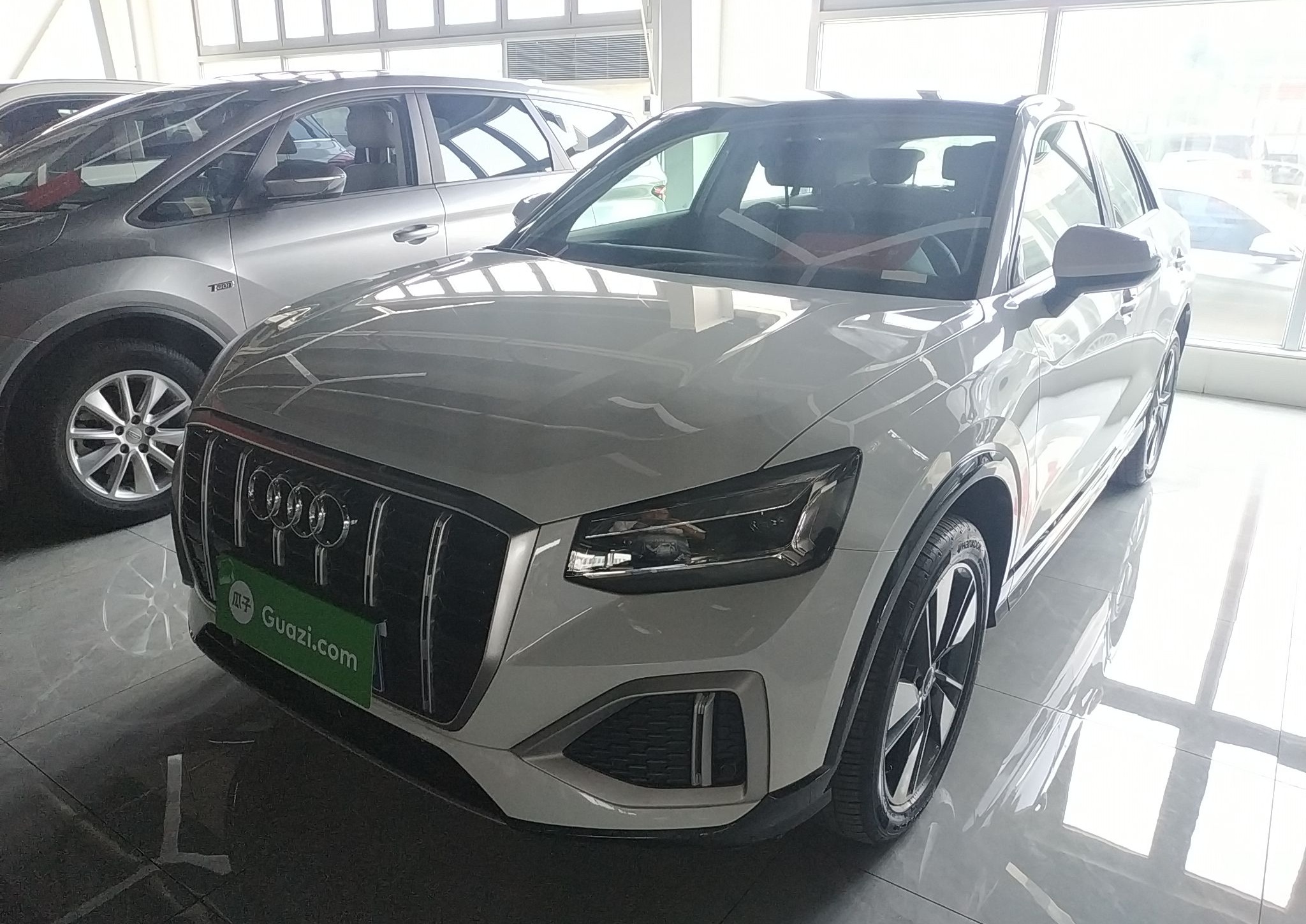 奥迪Q2L 2022款 35 TFSI 时尚致雅型