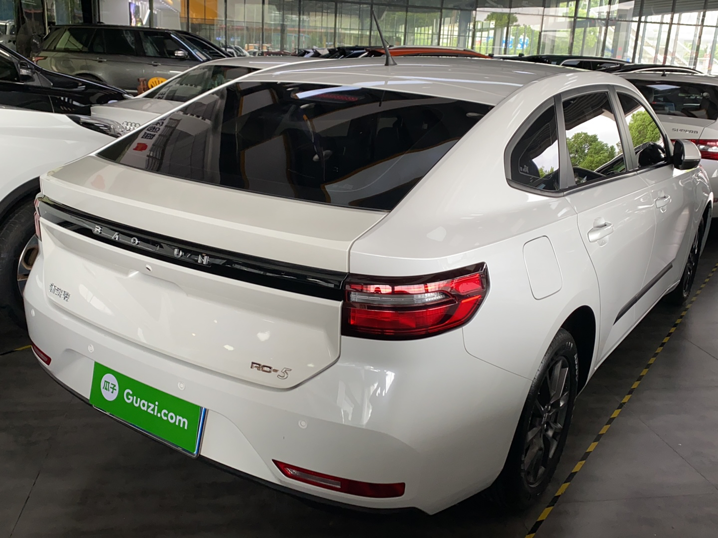 新宝骏 宝骏RC-5 2020款 1.5L CVT智耀精英型