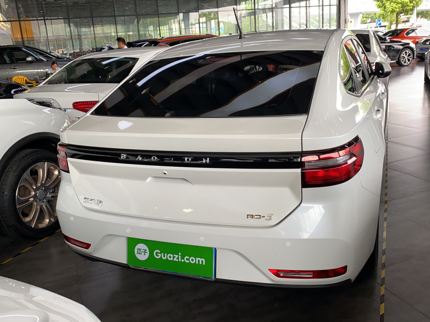 新宝骏 宝骏RC-5 2020款 1.5L CVT智耀精英型