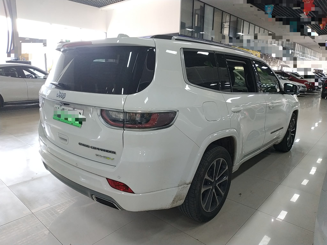 Jeep 大指挥官PHEV 2020款 2.0T 插电混动精英版