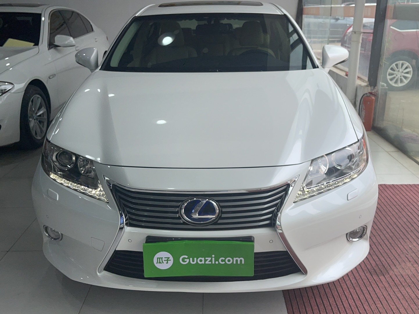 雷克萨斯ES 2013款 300h 精英版