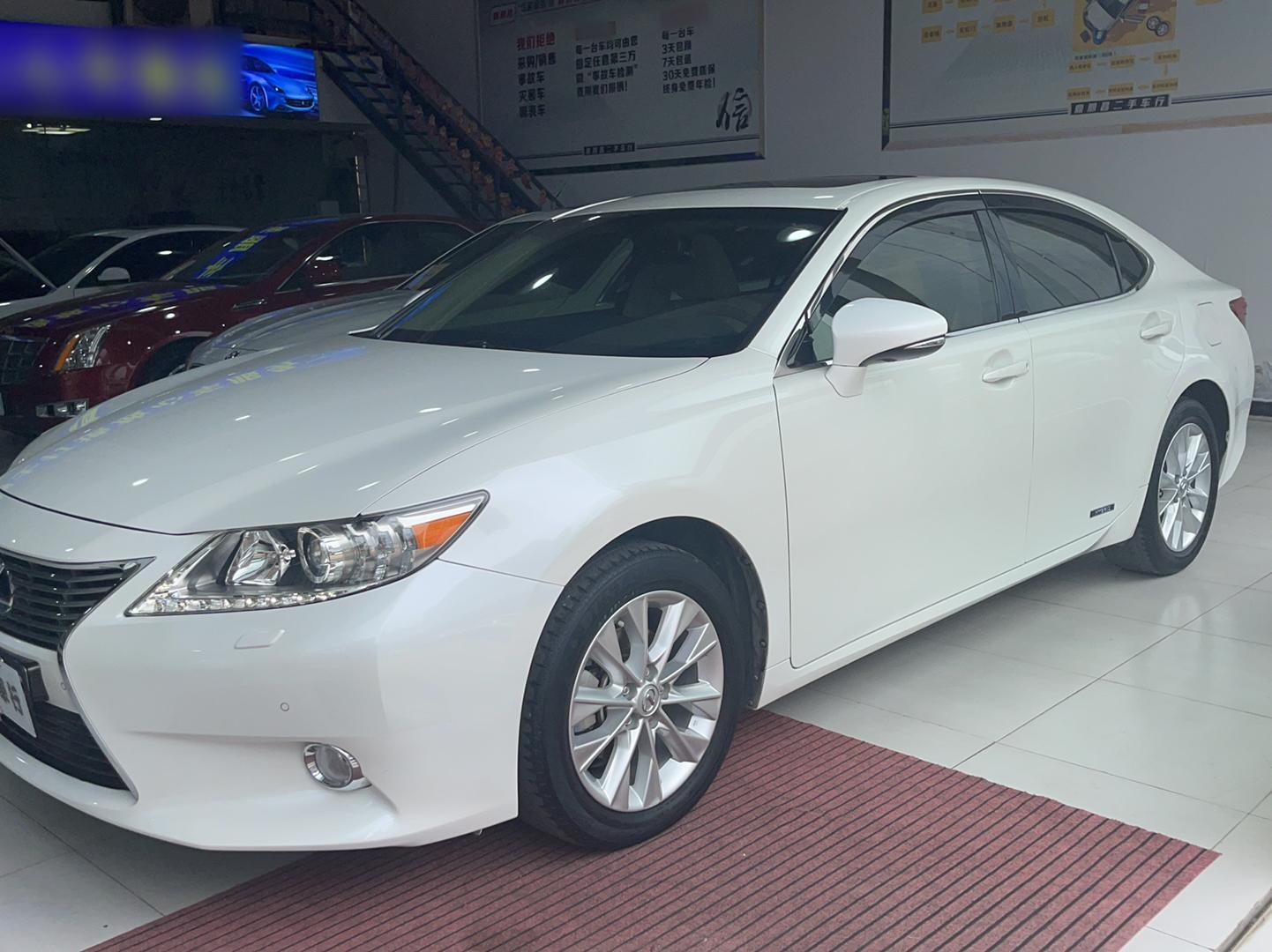 雷克萨斯ES 2013款 300h 精英版