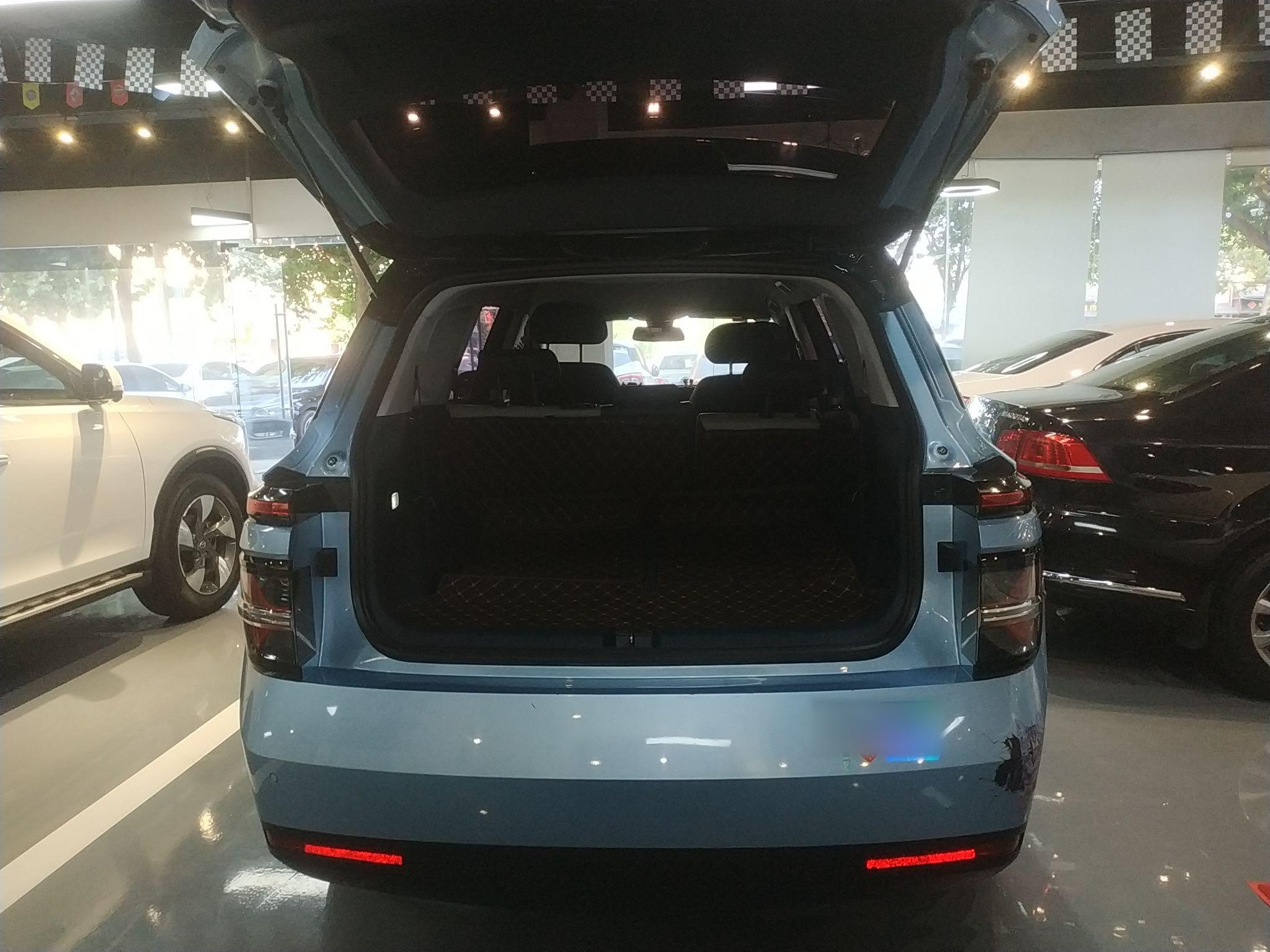 新宝骏 宝骏RM-5 2019款 1.5T CVT 24小时在线豪华型 7座