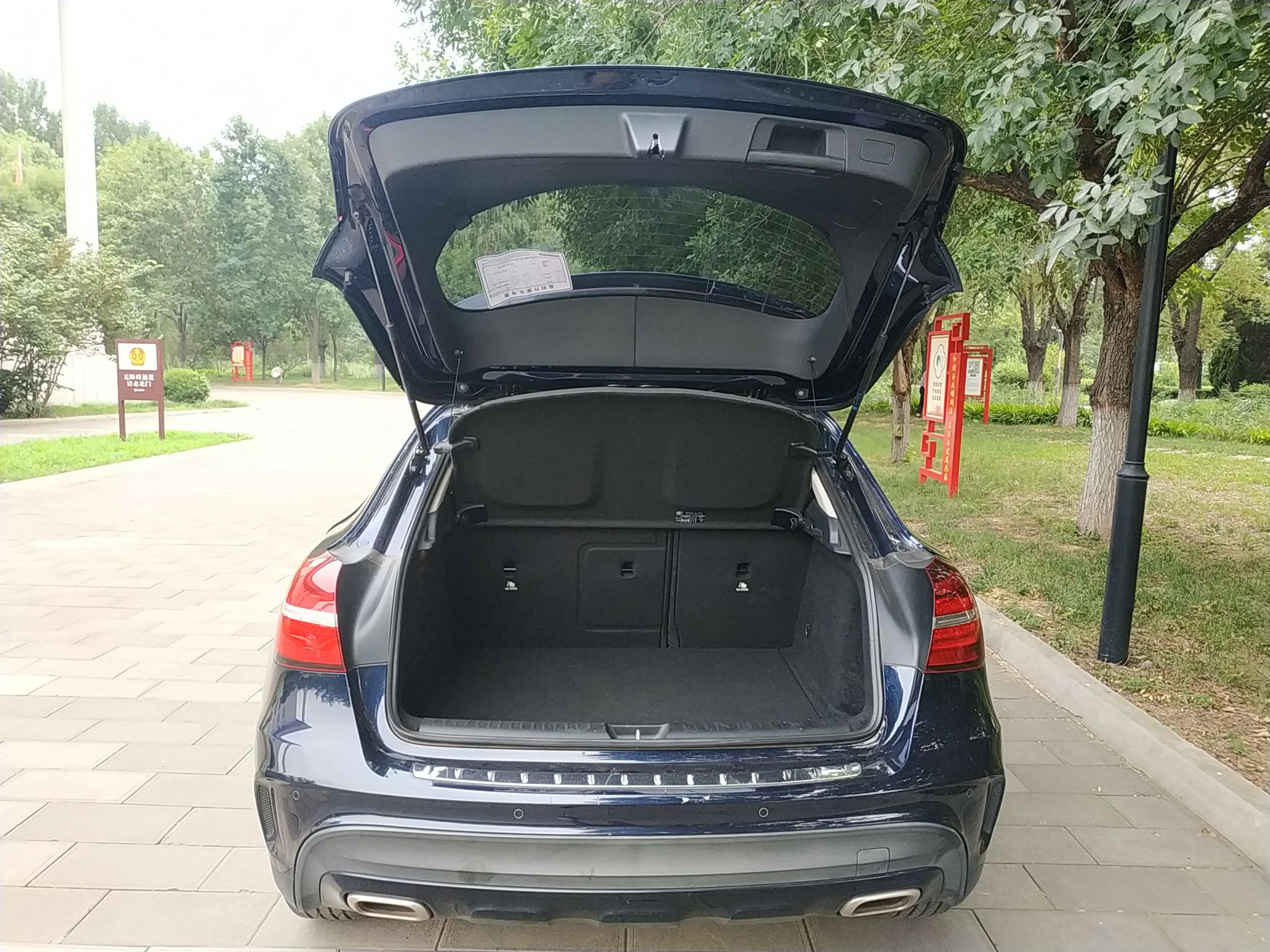 奔驰GLA级 2018款 GLA 220 4MATIC 运动型