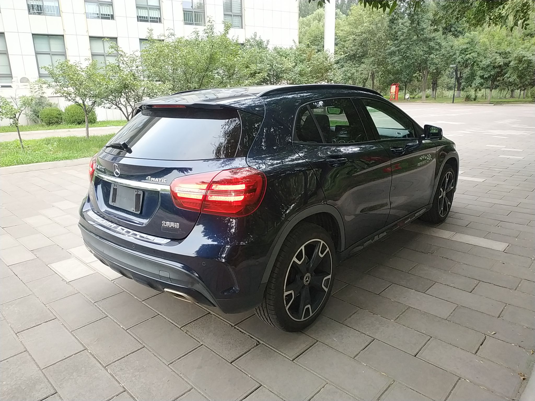 奔驰GLA级 2018款 GLA 220 4MATIC 运动型