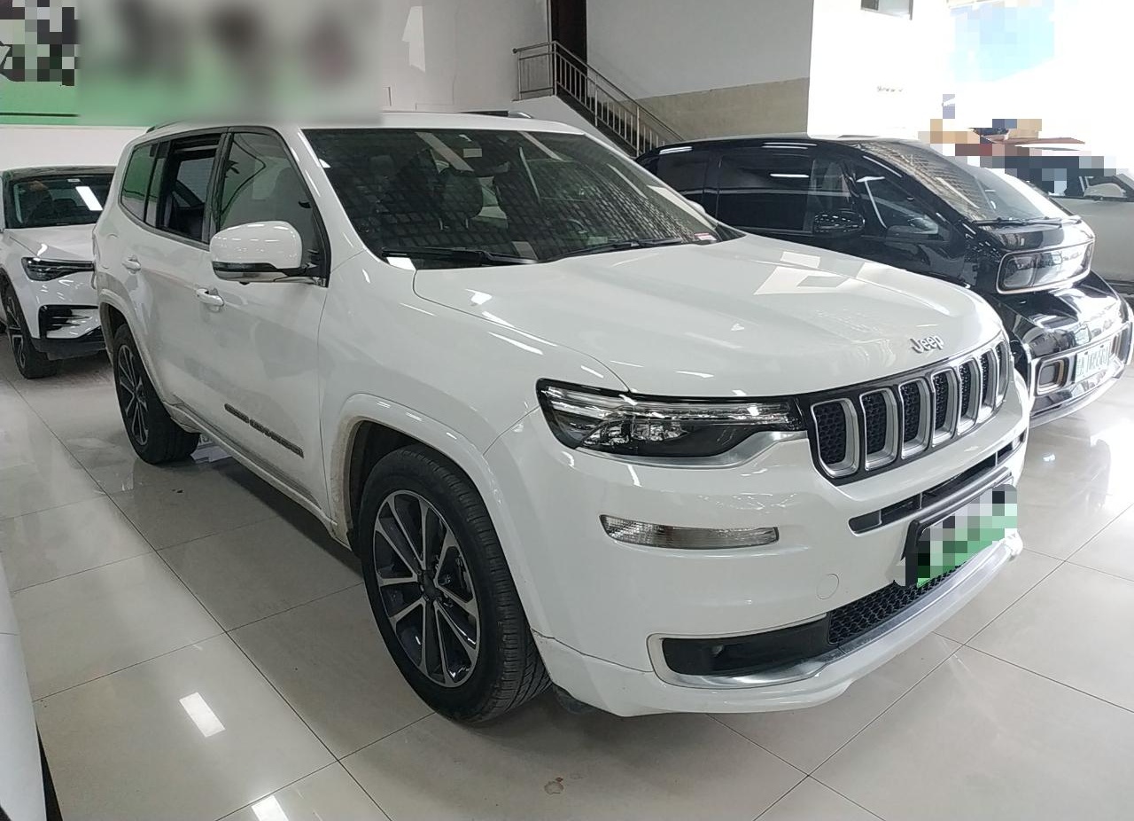 Jeep 大指挥官PHEV 2020款 2.0T 插电混动精英版