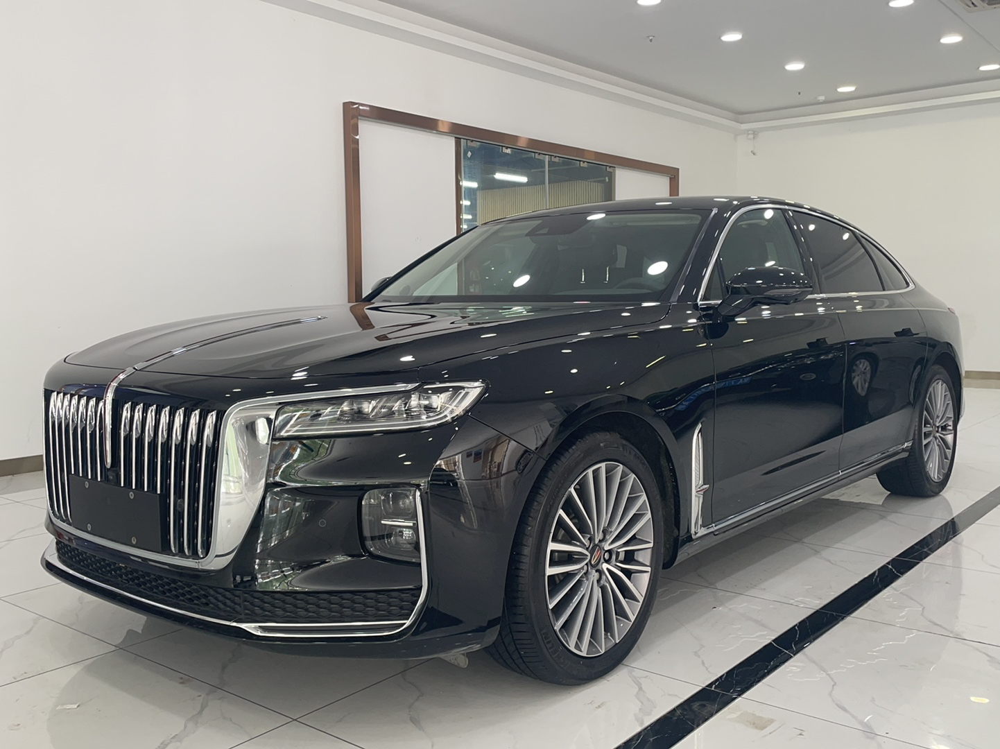 红旗H9 2020款 2.0T 智联旗享版