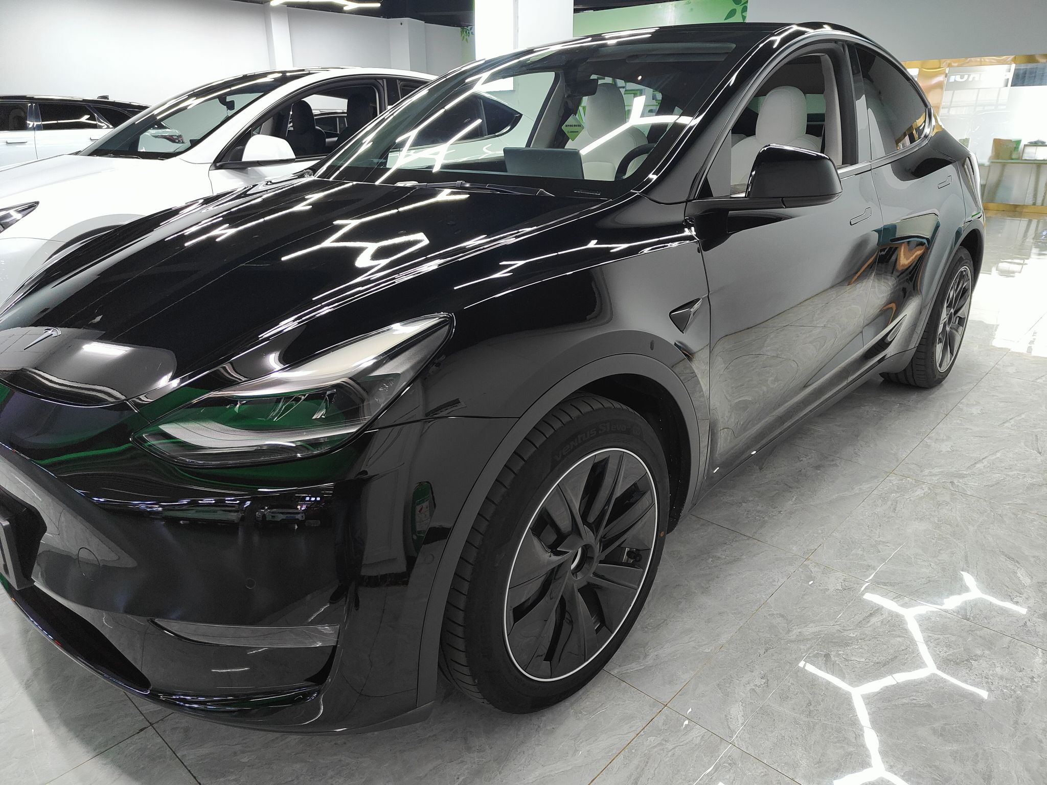 特斯拉 Model Y 2021款 长续航全轮驱动版 3D7