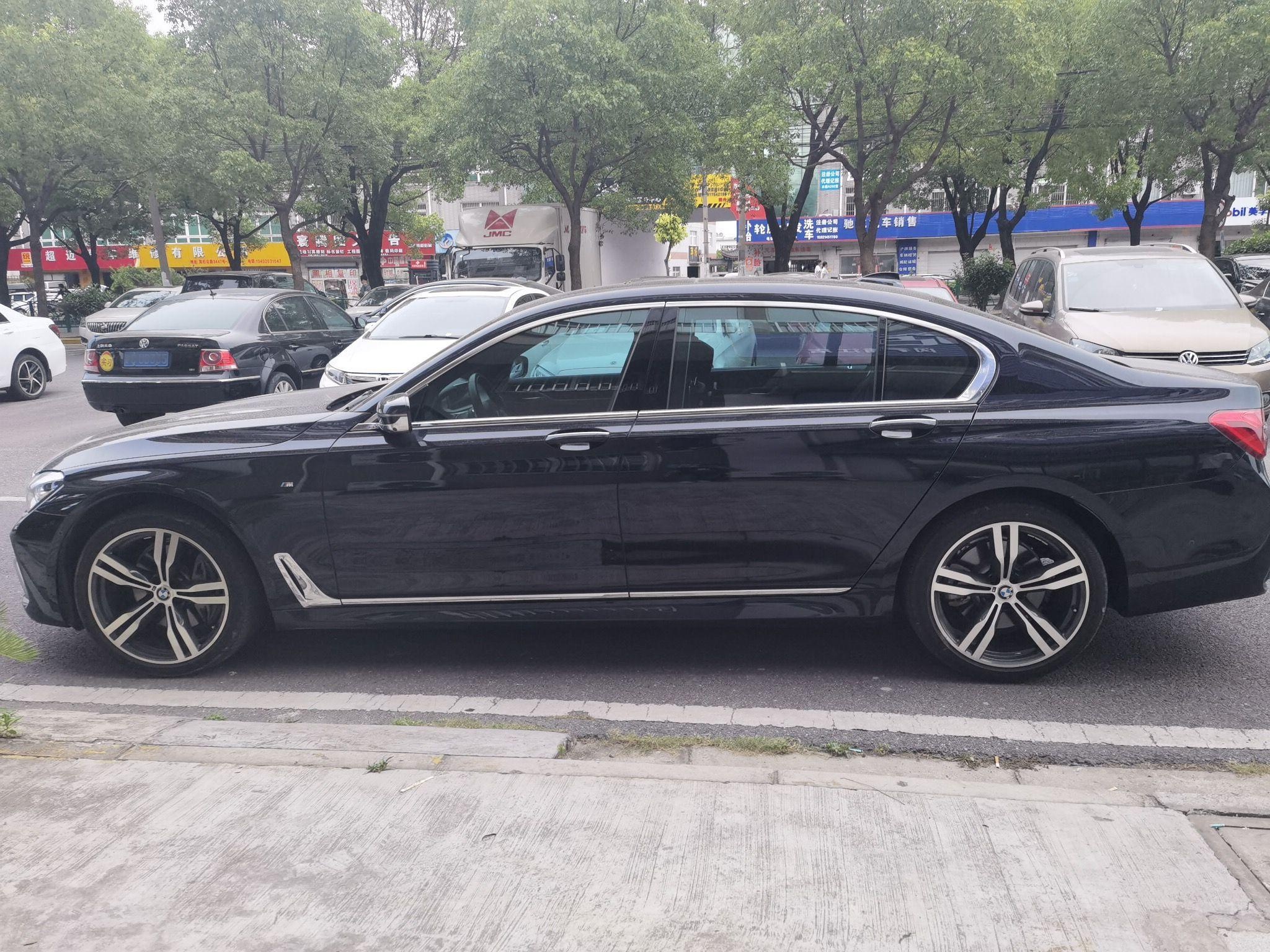 宝马7系 2018款 740Li xDrive 尊享型 M运动套装(进口)