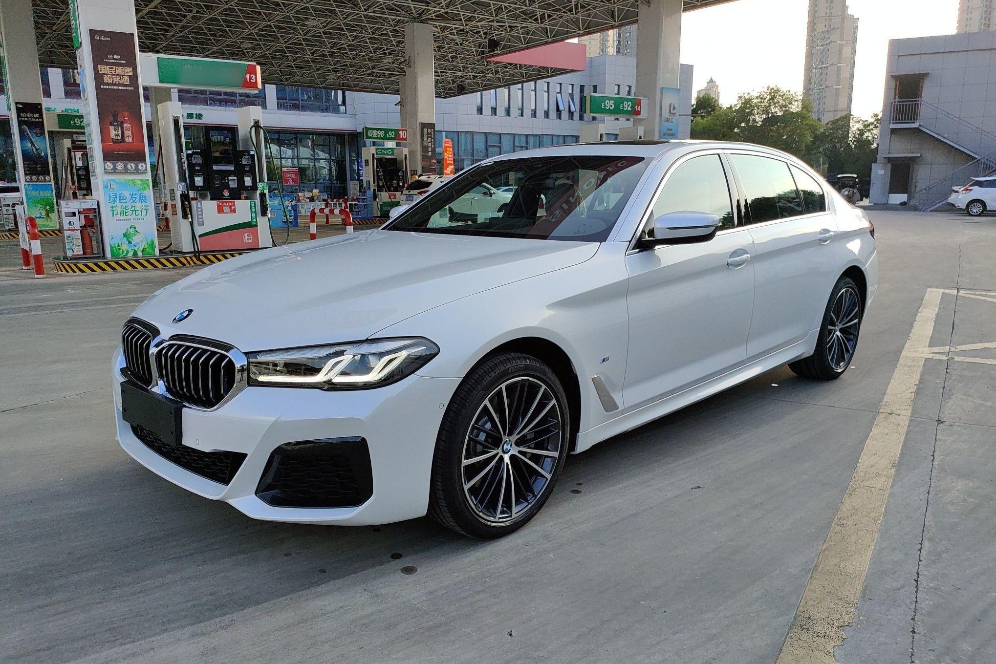 宝马5系 2023款 530Li 领先型 M运动套装