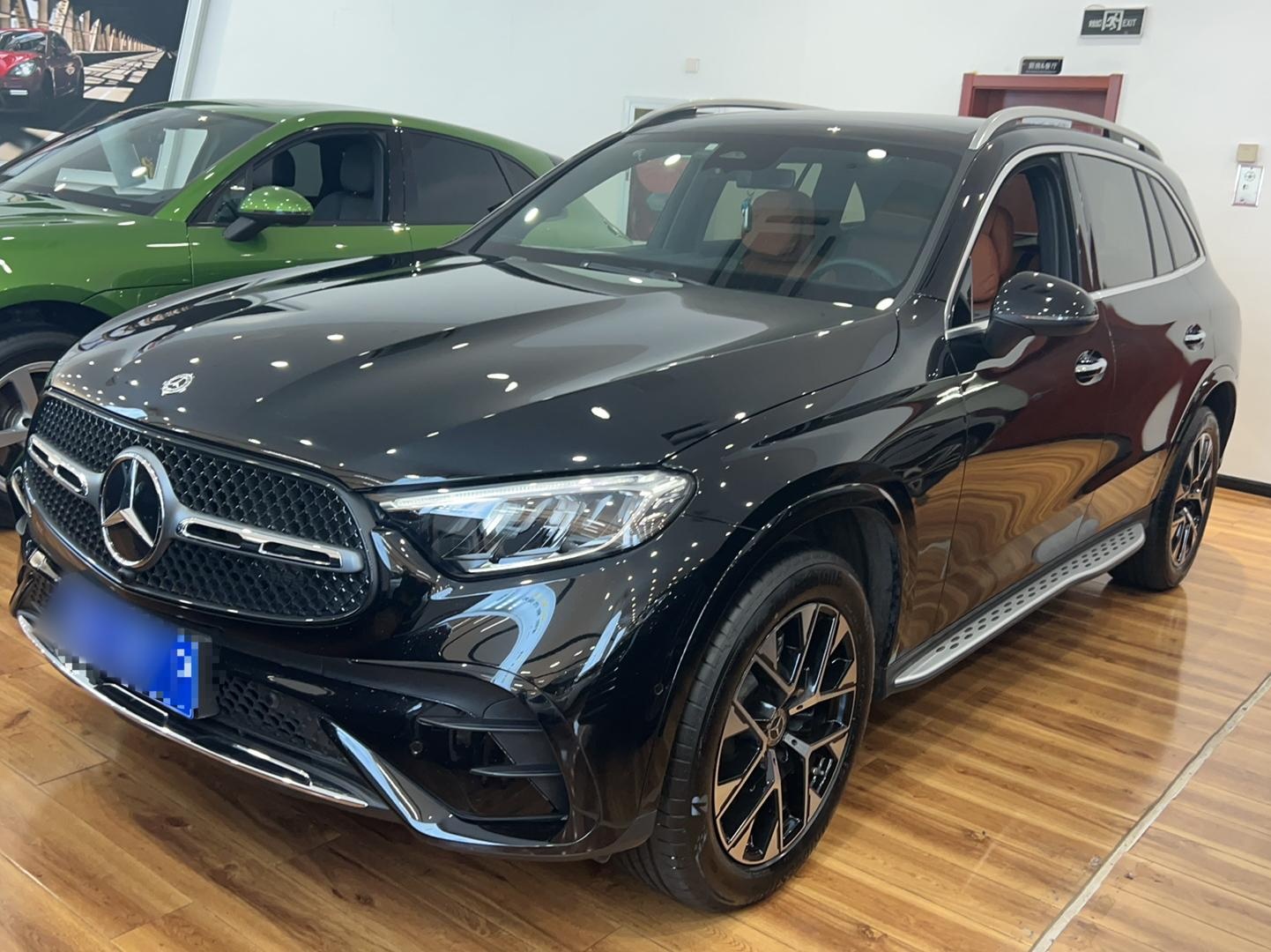 奔驰GLC级 2023款 GLC 260 L 4MATIC 动感型 5座