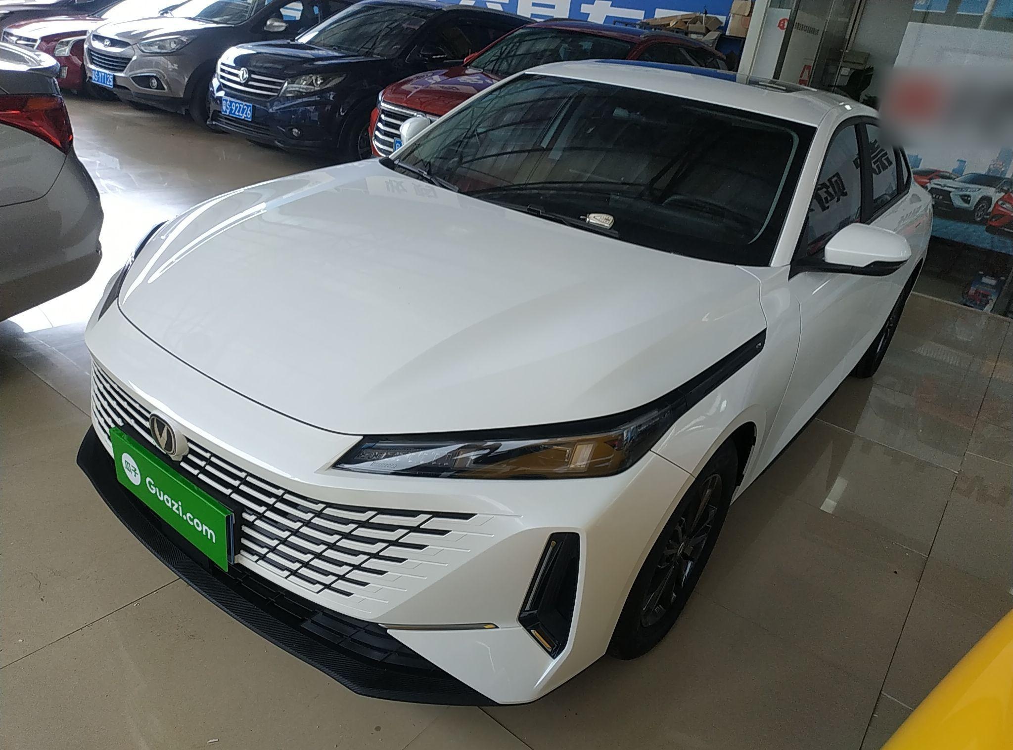 长安 逸达 2023款 蓝鲸NE 1.5T GDI DCT尊贵型