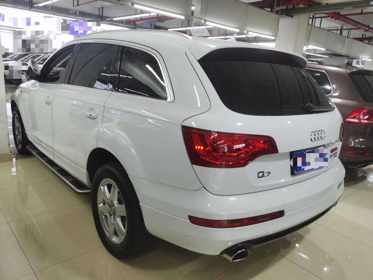 奥迪Q7 2015款 35 TFSI 进取型(进口)