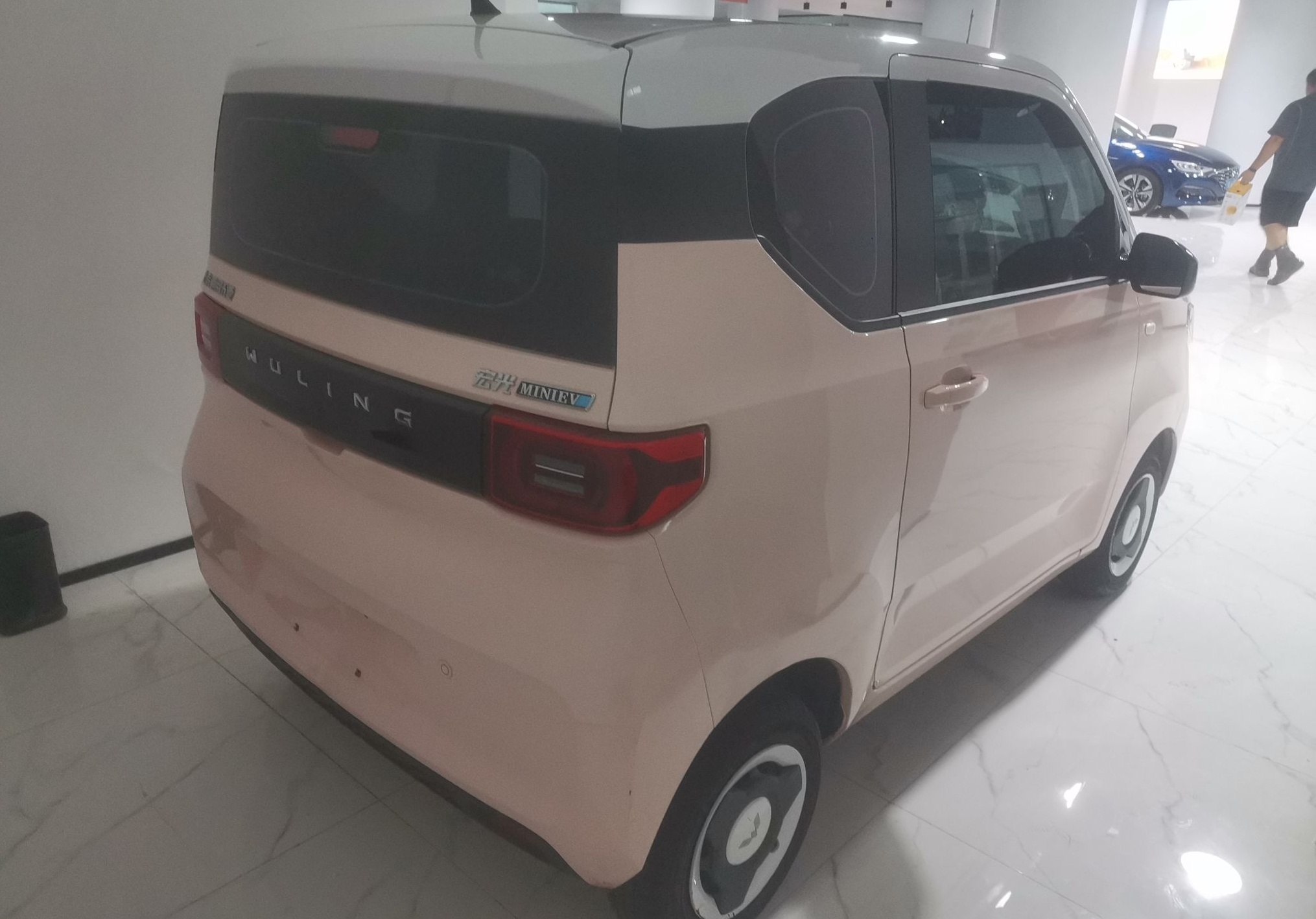 五菱汽车 宏光MINI EV 2021款 马卡龙时尚款 磷酸铁锂