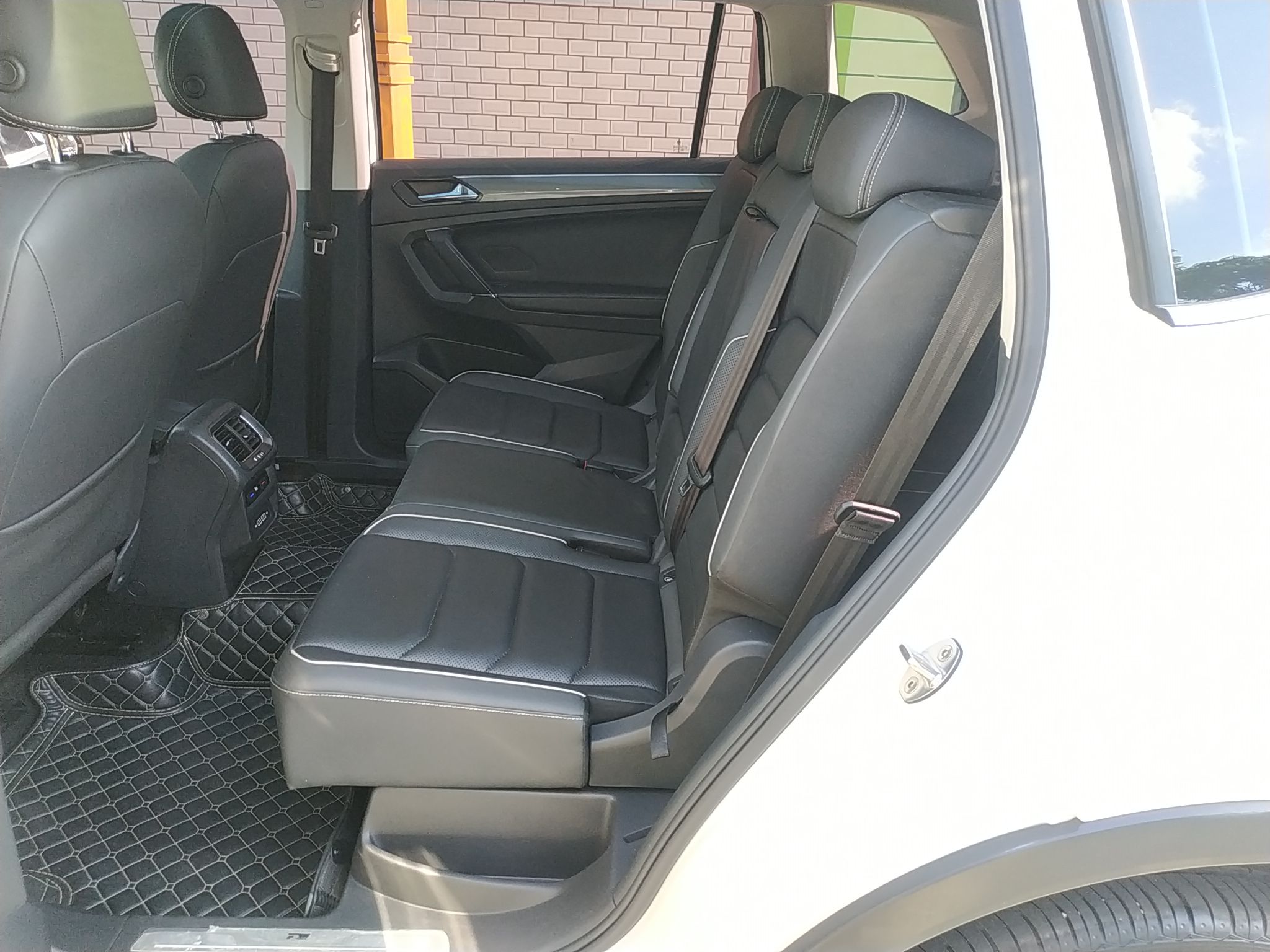 大众 途观L 2019款 380TSI 自动四驱R-Line旗舰版7座 国VI