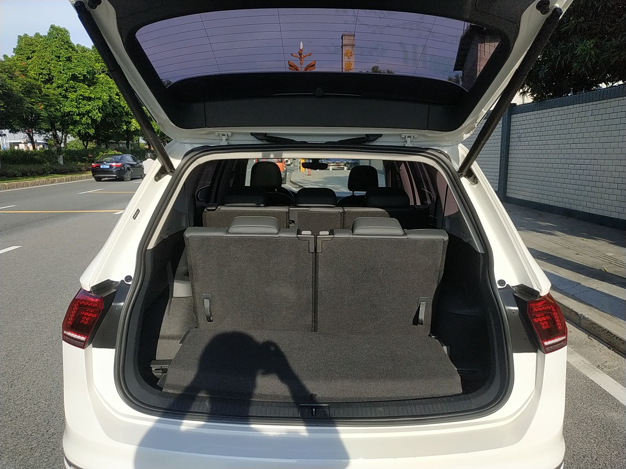 大众 途观L 2019款 380TSI 自动四驱R-Line旗舰版7座 国VI