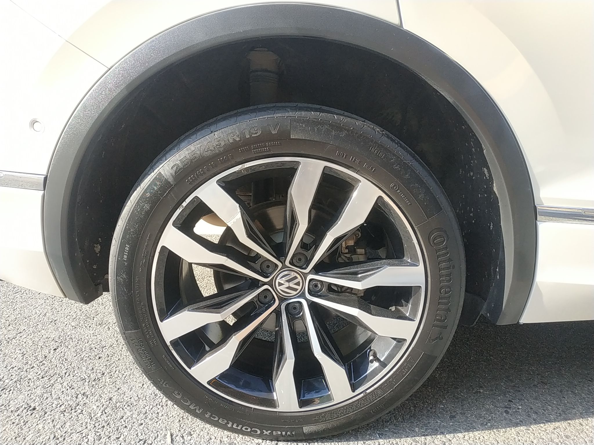 大众 途观L 2019款 380TSI 自动四驱R-Line旗舰版7座 国VI