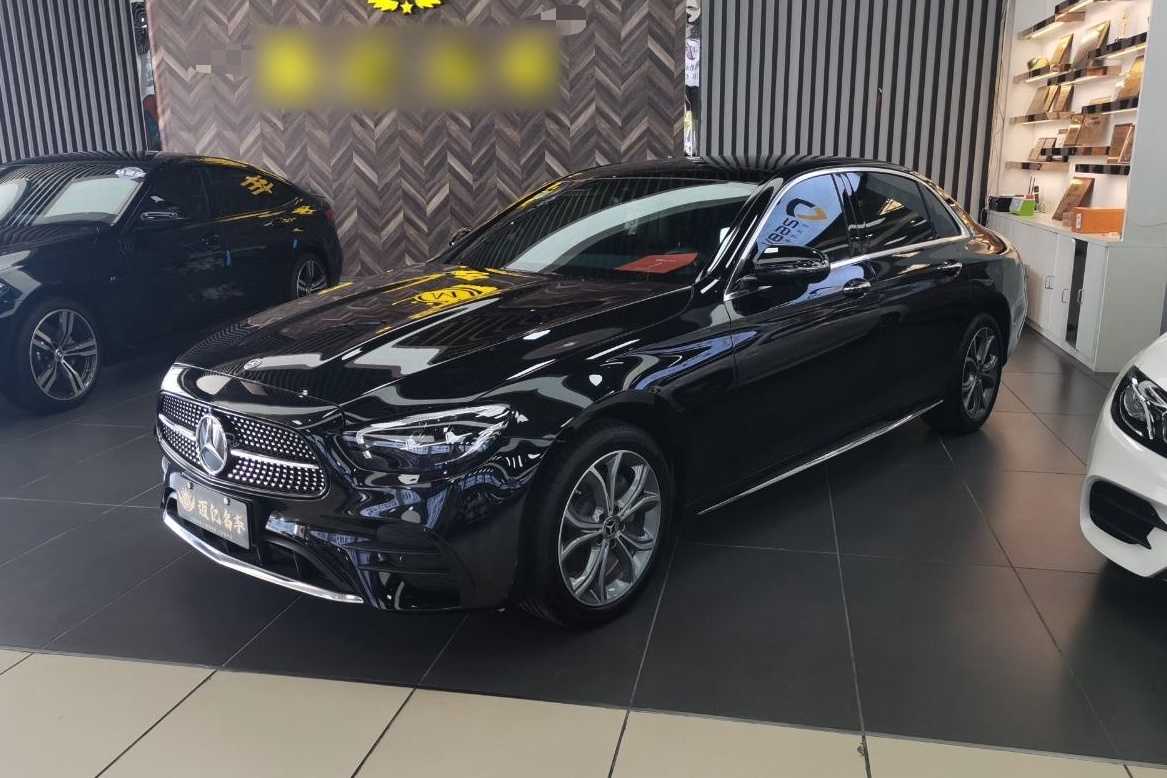 奔驰E级 2022款 改款二 E 300 L 运动豪华型