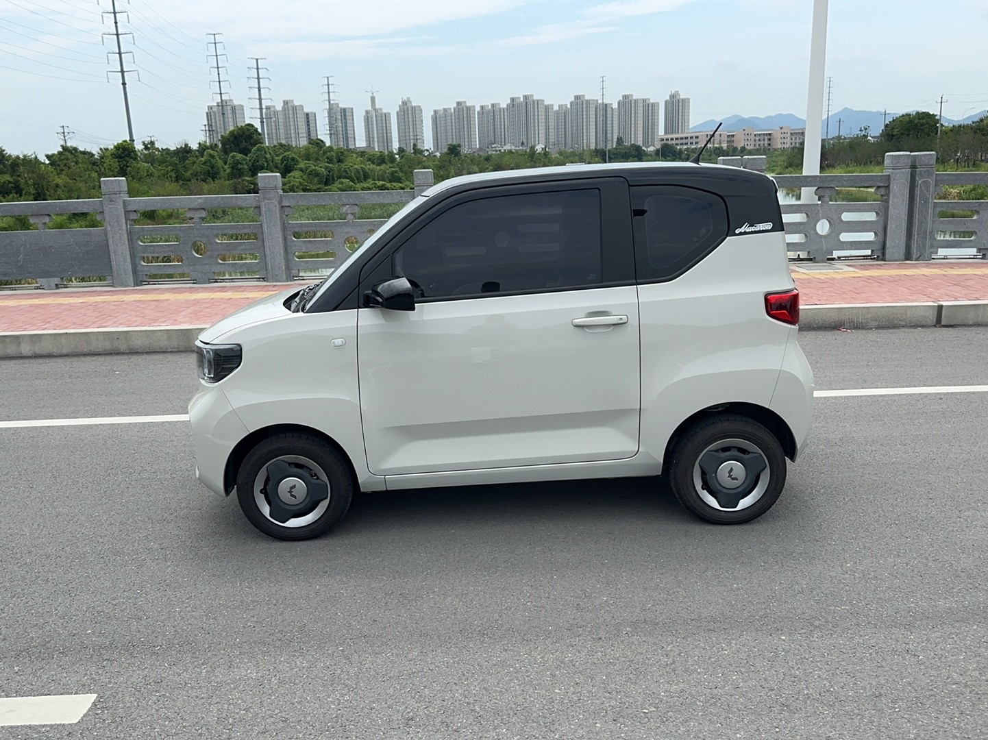 五菱汽车 宏光MINI EV 2022款 马卡龙臻享款 磷酸铁锂