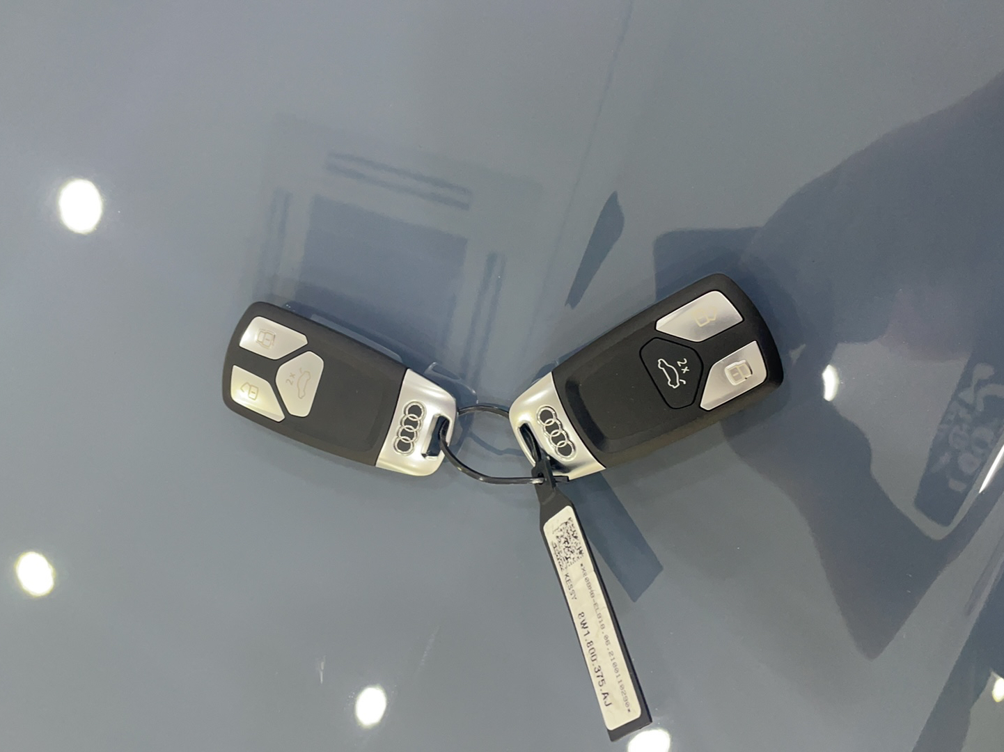 奥迪A4L 2022款 40 TFSI quattro RS套件燃速型