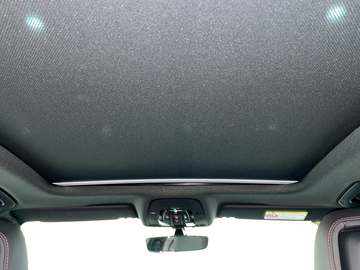 奥迪A4L 2022款 40 TFSI quattro RS套件燃速型