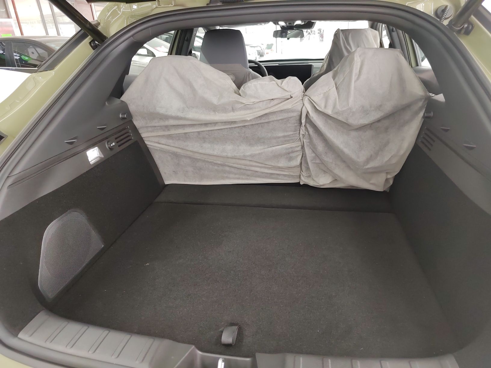 长安UNI-T 2023款 第二代 1.5T 旗舰型