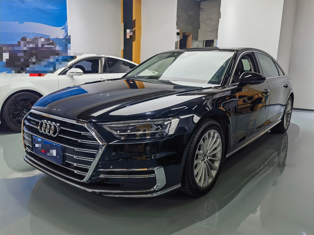 奥迪A8 2018款 A8L 55 TFSI quattro投放版精英型(进口)