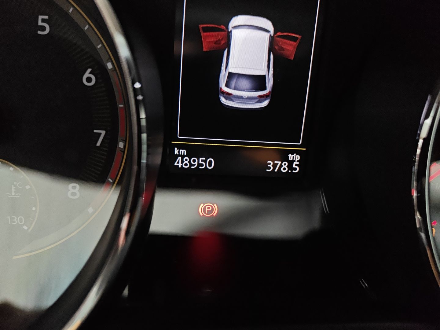 大众 途观L 2019款 改款 330TSI 自动两驱全景舒适版 国VI