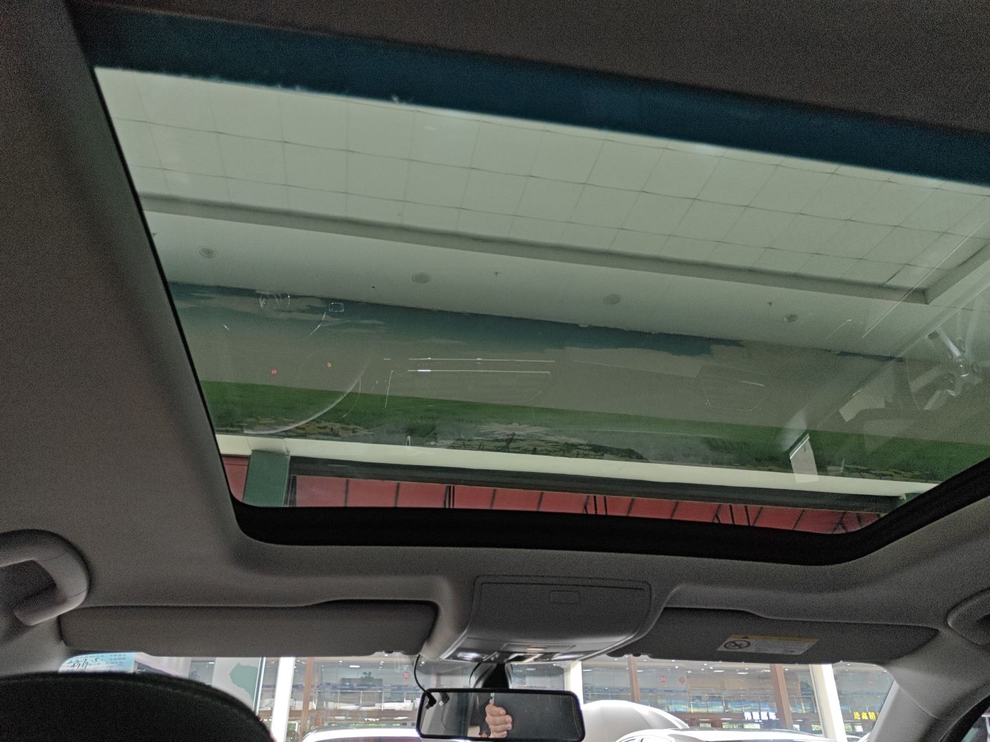 大众 途观L 2019款 改款 330TSI 自动两驱全景舒适版 国VI