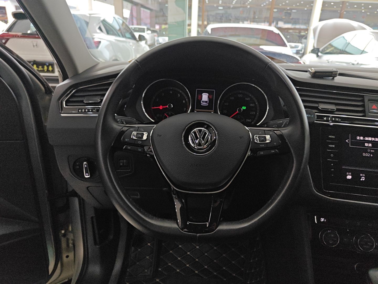 大众 途观L 2019款 改款 330TSI 自动两驱全景舒适版 国VI