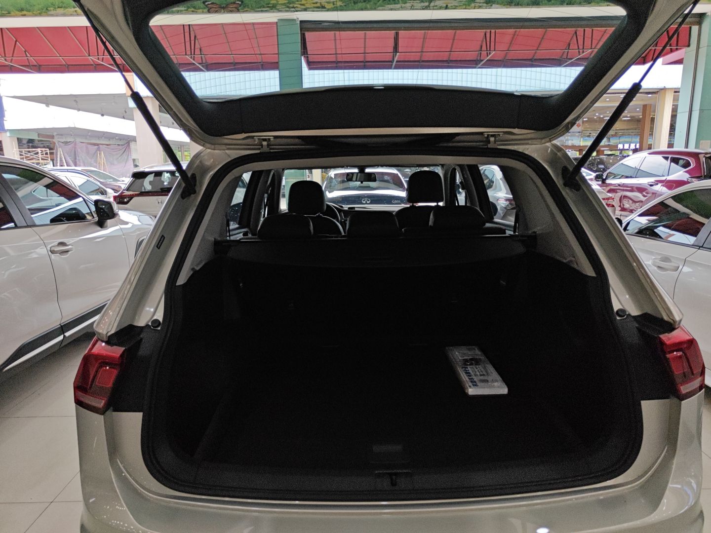 大众 途观L 2019款 改款 330TSI 自动两驱全景舒适版 国VI