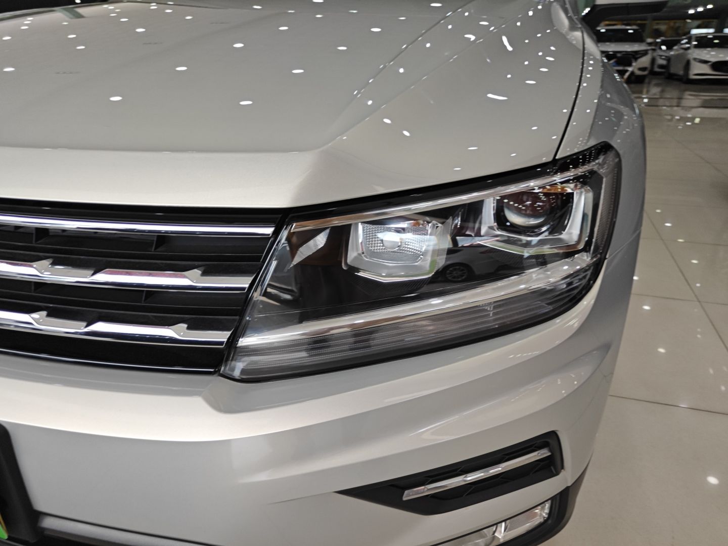 大众 途观L 2019款 改款 330TSI 自动两驱全景舒适版 国VI