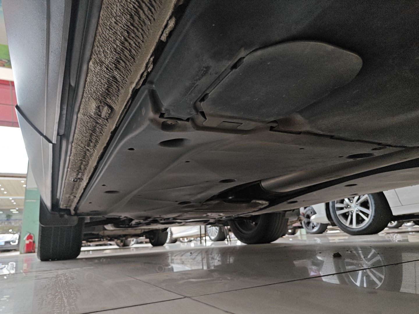 大众 途观L 2019款 改款 330TSI 自动两驱全景舒适版 国VI