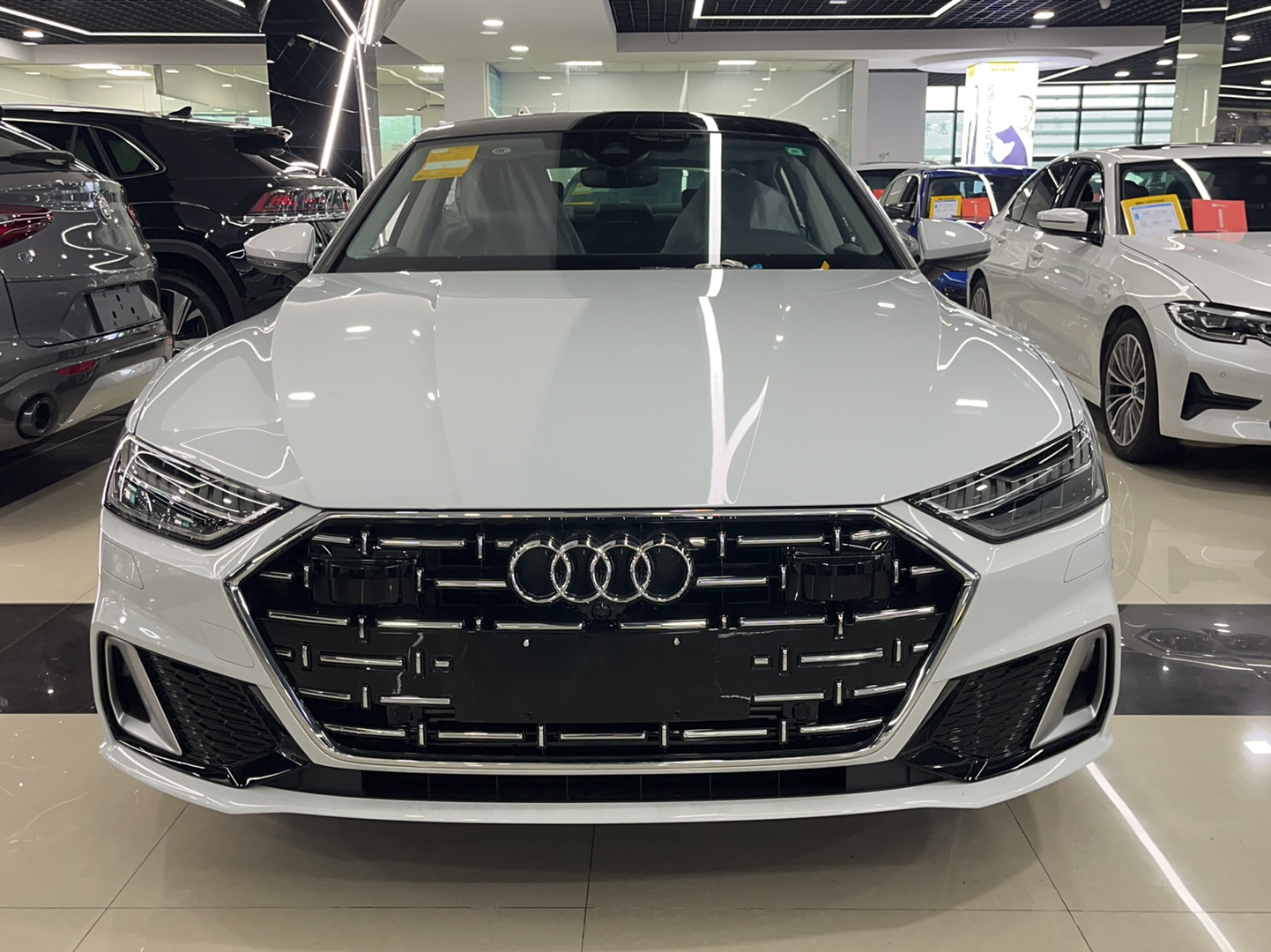 奥迪A7L 2022款 45 TFSI S-line 筑梦未来版