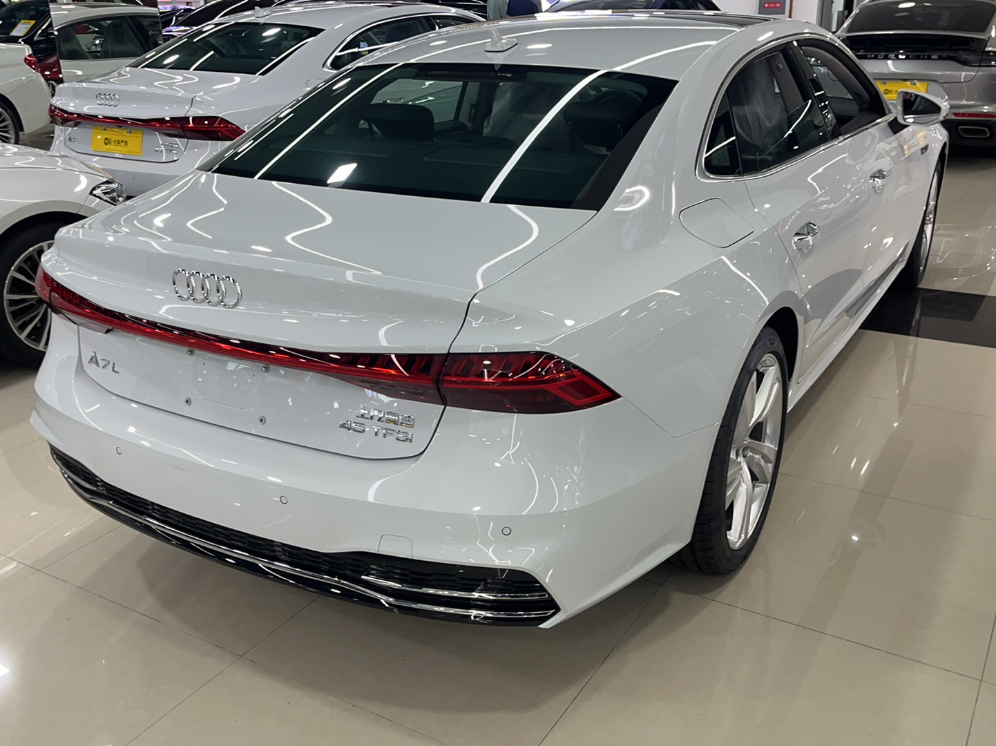 奥迪A7L 2022款 45 TFSI S-line 筑梦未来版